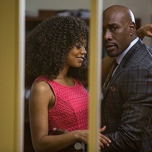 (L-R) Jaz Sinclair as Anna Walsh and Morris Chestnut as John Taylor in "When the Bough Breaks." photo 20