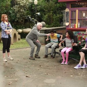 Jessie, from left: Cameron Boyce, Debby Ryan, John Rubinstein, Karan Brar, Skai Jackson, Peyton Roi List, 'Spaced Out', Season 3, Ep. #18, 07/25/2014, ©DISNEYCHANNEL