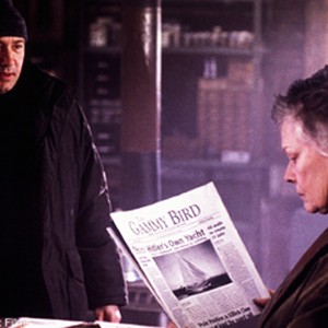 Kevin Spacey (left) and udi Denchin a scene from Lasse Hallström's The Shipping News. photo 5
