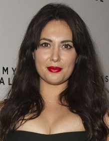 Yasmine Akram
