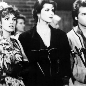 MODERN GIRLS, Cynthia Gibb, Daphne Zuniga, Clayton Rohner, 1986, (c)Paramount