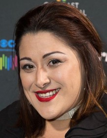 Yelyna De Leon