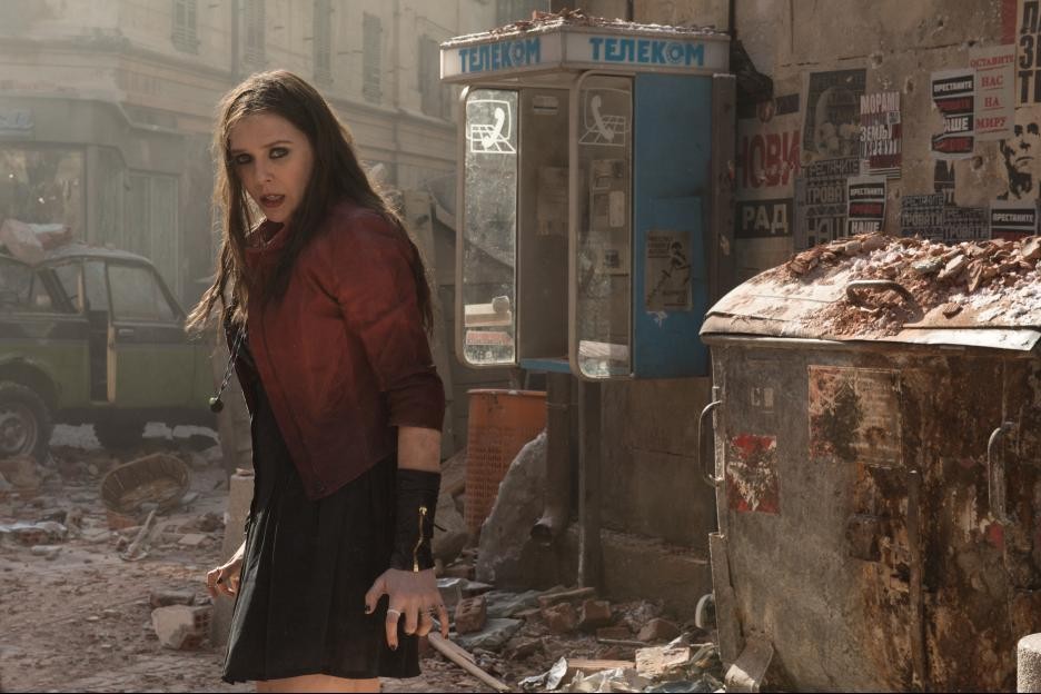 Avengers: Age of Ultron memperkenalkan karakter baru, yaitu Wanda Maximoff atau Scarlet Witch.