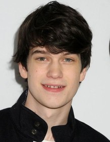 Liam James
