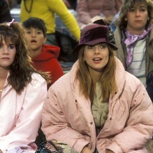 NOBODY'S FOOL, foreground from left: Mare Winningham, Rosanna Arquette, 1986. ©Island Pictures