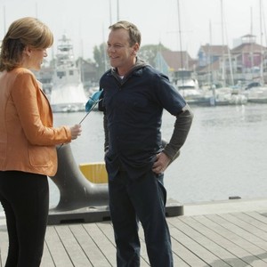 Touch, Catherine Dent (L), Kiefer Sutherland (R), 'Tessellations', Season 1, Ep. #10, 05/17/2012, ©KSITE