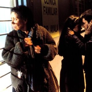 EL CRIMEN DEL PADRE AMARO, Luisa Huertas, Ana Claudia Talancon, Gael Garcia Bernal, 2002, (c) Samuel Goldwyn