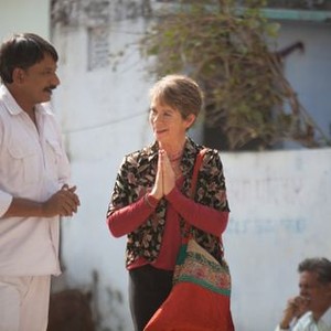 THE SECOND BEST EXOTIC MARIGOLD HOTEL, from row from left: Rajesh Tailang, Celia Imrie, , 2015. ph: Zishaan Latif/TM & copyright © Fox Searchlight Pictures