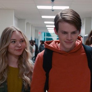 GIANT LITTLE ONES, FROM LEFT: TAYLOR HICKSON AS NATASHA, JOSH WIGGINS AS FRANKY, 2018. © VERTICAL ENTERTAINMENT