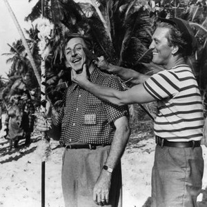 20,000 LEAGUES UNDER THE SEA, Walt Disney, Kirk Douglas, clowning around on set, 1954