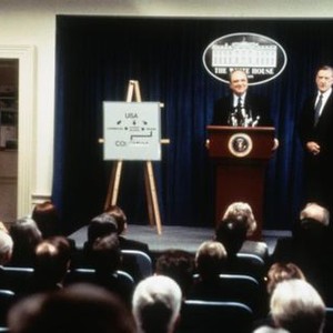 CLEAR AND PRESENT DANGER, Harris Yulin (at podium), Donald Moffat (standing right), 1994, (c) Paramount