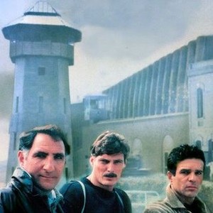 The Great Escape II: The Untold Story photo 13