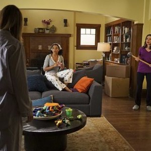 Grey's Anatomy, Kelly McCreary (L), Caterina Scorsone (R), 'Sledgehammer', Season 12, Ep. #1, 09/24/2015, ©ABC
