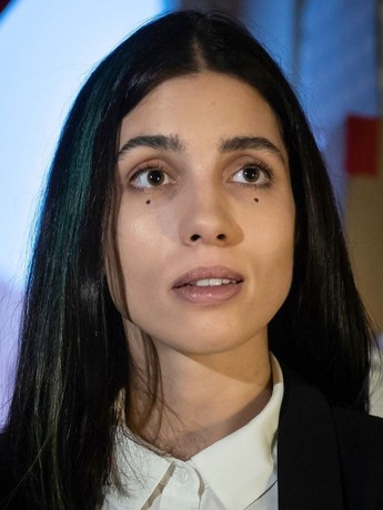 Xizmatchi va menejer jinsiy aloqa Samaraning qozoq fohishalari