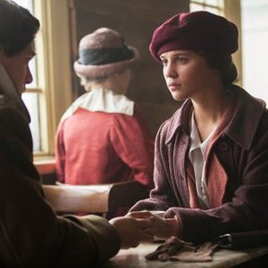 TESTAMENT OF YOUTH, from left: Kit Harington, Alicia Vikander, 2014. ph: Laurie Sparham/©Sony Pictures Classics