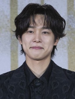 Kang Yoo-seok Movies & TV Shows List | Rotten Tomatoes ...
