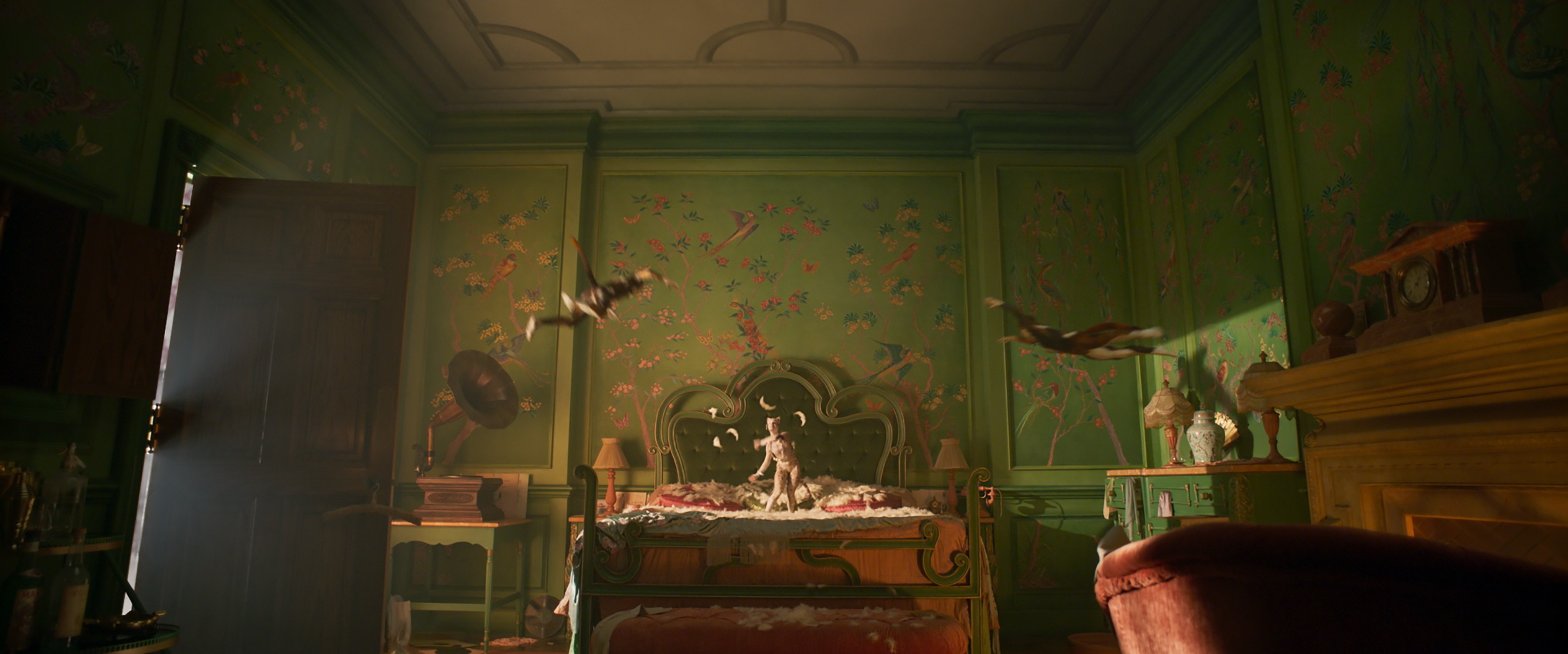 Rotten Tomatoes is Wrong About... Cats Trailers & Videos Rotten