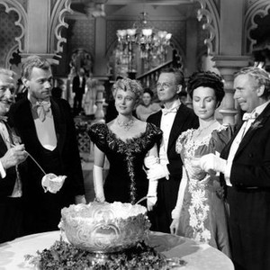 MAGNIFICENT AMBERSONS, Joseph Cotton, Dolores Costello, Agnes Moorehead, Ray Collins, 1942, party