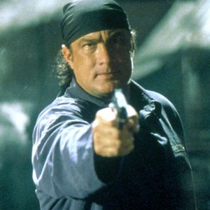 HALF PAST DEAD, Steven Seagal, 2002, ©Sony Pictures