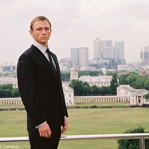 A scene from the film LAYER CAKE directed by Matthew Vaughn.