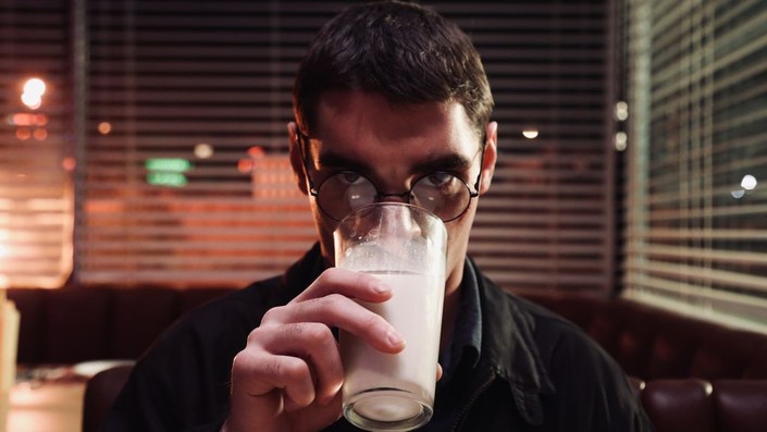 Люби Меня Мертвым