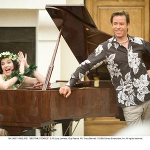 Lucy Lawless and Guy Pearce in "Bedtime Stories"