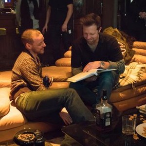 ATOMIC BLONDE, FROM LEFT, JAMES MCAVOY, DIRECTOR DAVID LEITCH, ON-SET, 2017. PH: JONATHAN PRIME. ©FOCUS FEATURES