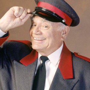 Ernest Borgnine as Manny