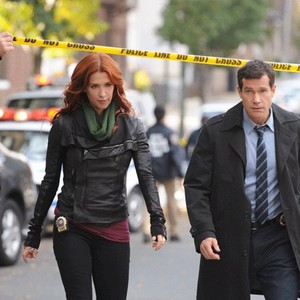 Unforgettable, Poppy Montgomery (L), Dylan Walsh (R), 'Lost Things', Season 1, Ep. #8, 11/08/2011, ©CBS