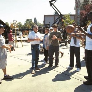 THE PERFECT SCORE, director Brian Robbins (left), Bryan Greenberg (center), Darius Miles (right), on set, 2004. ©Paramount