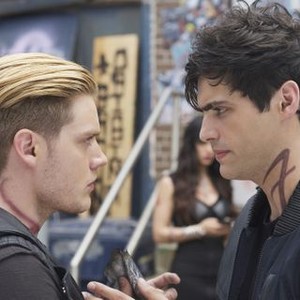 Shadowhunters, Dominic Sherwood (L), Matthew Daddario (R), 'Moo Shu to Go', Season 1, Ep. #5, 02/09/2016, ©KSITE