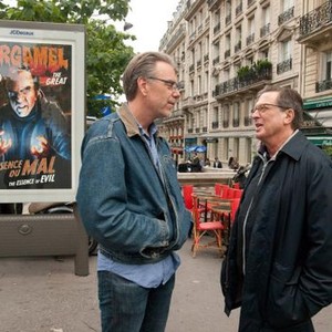 THE SMURFS 2, l-r: director Raja Gosnell, producer Jordan Kerner on location in Paris, France, 2013, ph: Bruno Calvo/©Columbia Pictures