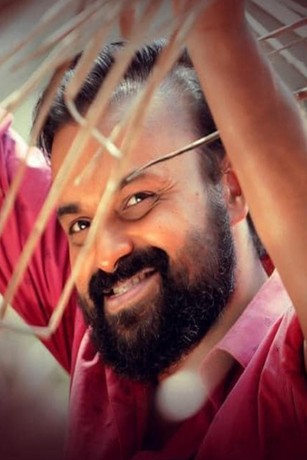 Lyubov Tixomirova porno filmda