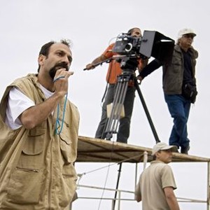 ABOUT ELLY, (aka DARBAREYE ELLY), director Asghar Farhadi, on set, 2009. ©Cinema Guild