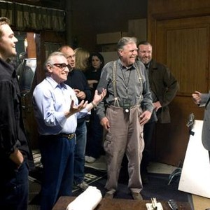 THE DEPARTED, Leonardo DiCaprio, director Martin Scorsese, cinematographer Michael Ballhaus, Ray Winstone, Jack Nicholson on set, 2006, (c) Warner Brothers