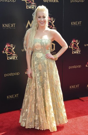 kellie pickler gold dress Kellie Pickler Doesn't Have High Hopes for Her 'Dancing With the Stars'  Adventure