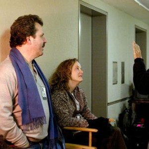 DARK WATER, Producer Bill Mechanic, executuve producer Ashley Kramer, director Waller Salles on set, 2005, (c) Touchstone