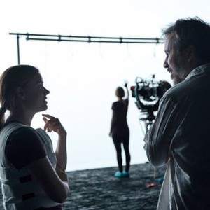 ARRIVAL, from left: Amy Adams, director Denis Villeneuve, on set, 2016. ph: Jan Thijs/© Paramount Pictures