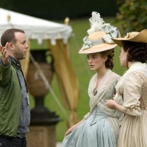 THE DUCHESS, from left: director Saul Dibb, Keira Knightley as Georgiana, The Duchess of Devonshire, Hayley Atwell, on set, 2008. ©Paramount Vantage