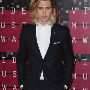 Austin Butler at arrivals for MTV Video Music Awards (VMA) 2015 - ARRIVALS 3, The Microsoft Theater (formerly Nokia Theatre L.A. Live), Los Angeles, CA August 30, 2015. Photo By: Dee Cercone/Everett Collection