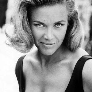 Honor Blackman - Rotten Tomatoes