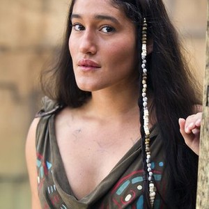 Q'orianka Kilcher as Aaya