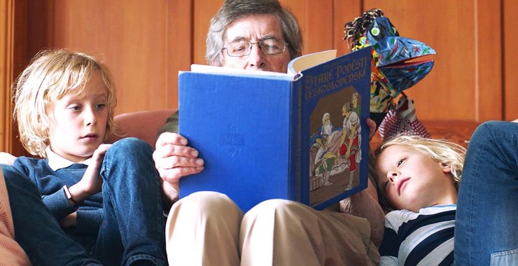 Red Trees - Rotten Tomatoes