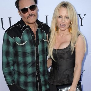David LaChapelle, Pamela Anderson at arrivals for UNITY Premiere, DGA Theater, Los Angeles, CA June 24, 2015. Photo By: Dee Cercone/Everett Collection