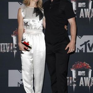 Sam Taylor-Wood, Aaron Taylor-Johnson in the press room for 2014 MTV Movie Awards - Press Room, Nokia Theatre L.A. LIVE, Los Angeles, CA April 13, 2014. Photo By: Emiley Schweich/Everett Collection
