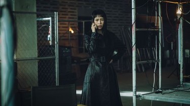 Money heist episode 9 season 1 on sale