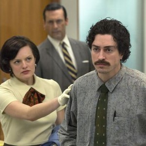 Mad Men, Elisabeth Moss (L), Jon Hamm (C), Ben Feldman (R), 'The Runaways', Season 7, Ep. #5, 05/11/2014, ©AMC