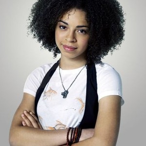 Hannah Hodson as Camille Hawthorne