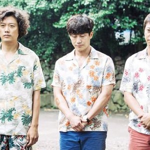 DETOUR, (AKA OLLE), FROM LEFT, FROM LEFT, PARK HEE-SOON, SHIN HA-KYUN, OH MAN-SEOK, 2016. ©DAEMYUNG CULTURE FACTORY