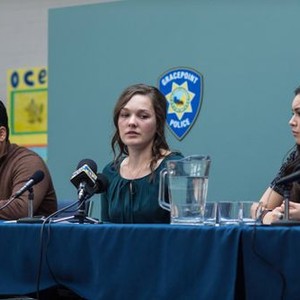 Gracepoint, Michael Peña (L), Virginia Kull (C), Madalyn Horcher (R), 'Episode Five', Season 1, Ep. #5, 10/30/2014, ©FOX
